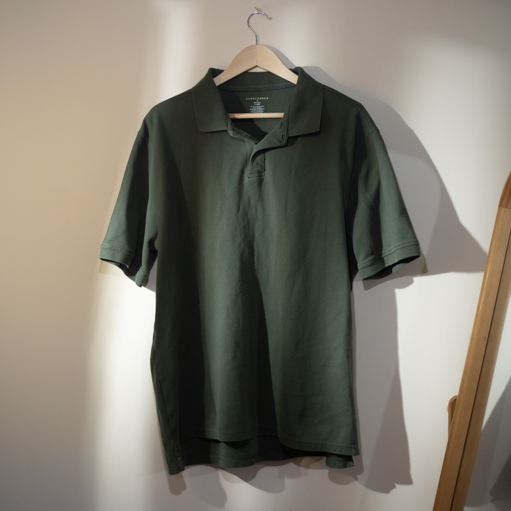SaddleBred Polo Shirt in Green. Size XL.
